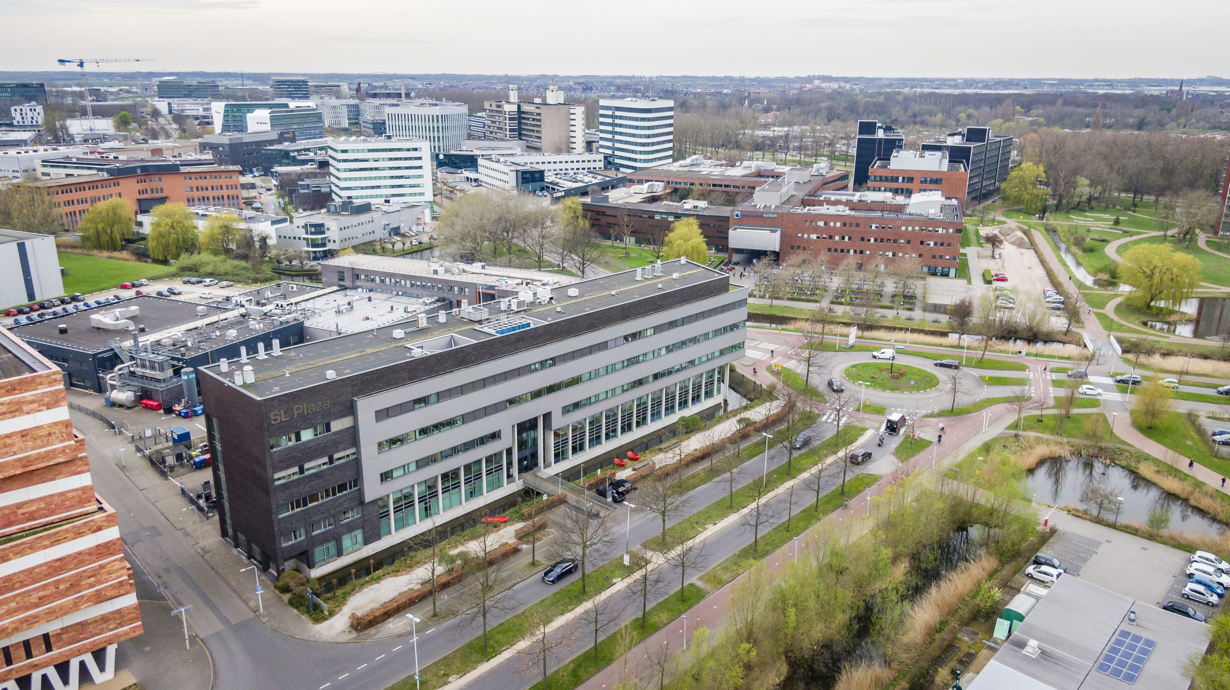 Kantoor En Laboratoriumgebouw SL Plaza Op Leiden Bio Science Park 1